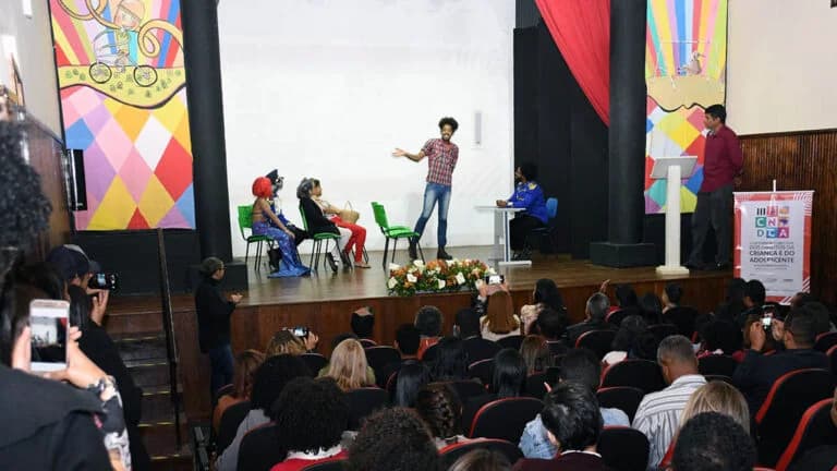 O TEATRO