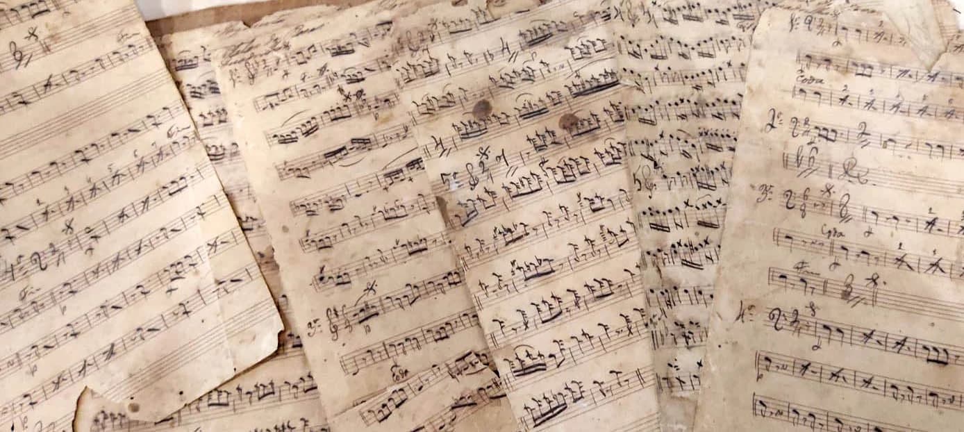 Partituras históricas manuscritas da Minerva
